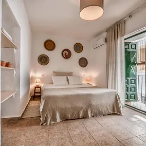 encanto-guesthouse.1costadelsol.com/